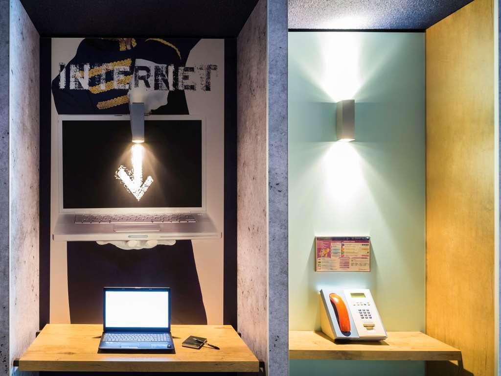 Ibis Budget Nantes Nord Saint Herblain Exterior photo