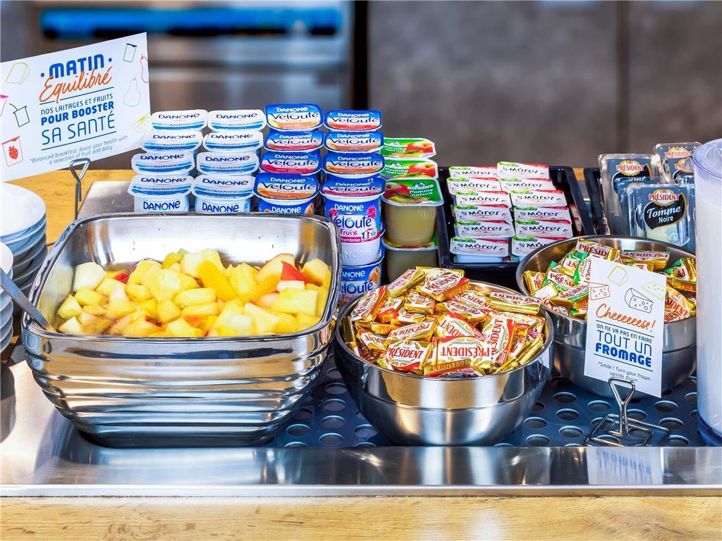 Ibis Budget Nantes Nord Saint Herblain Restaurant photo